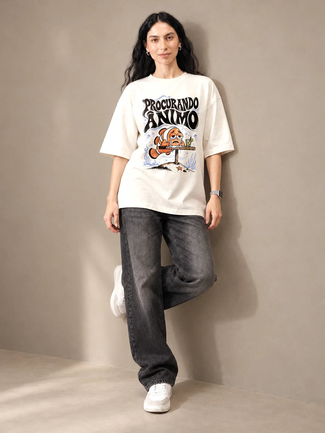 Camiseta Oversized Procurando Ânimo - Feminina Off-White