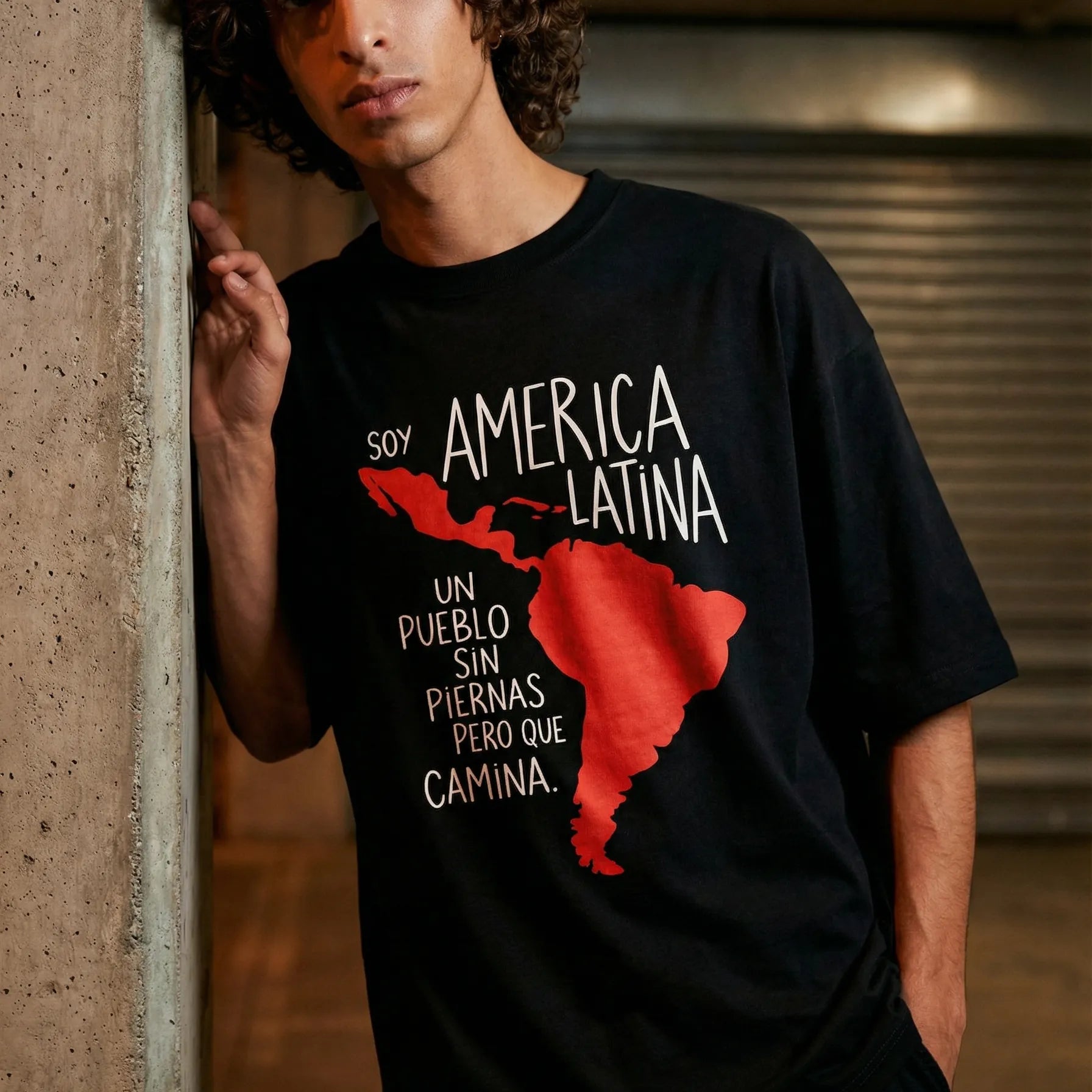 Camiseta Oversized Soy America Latina Masculina Preto