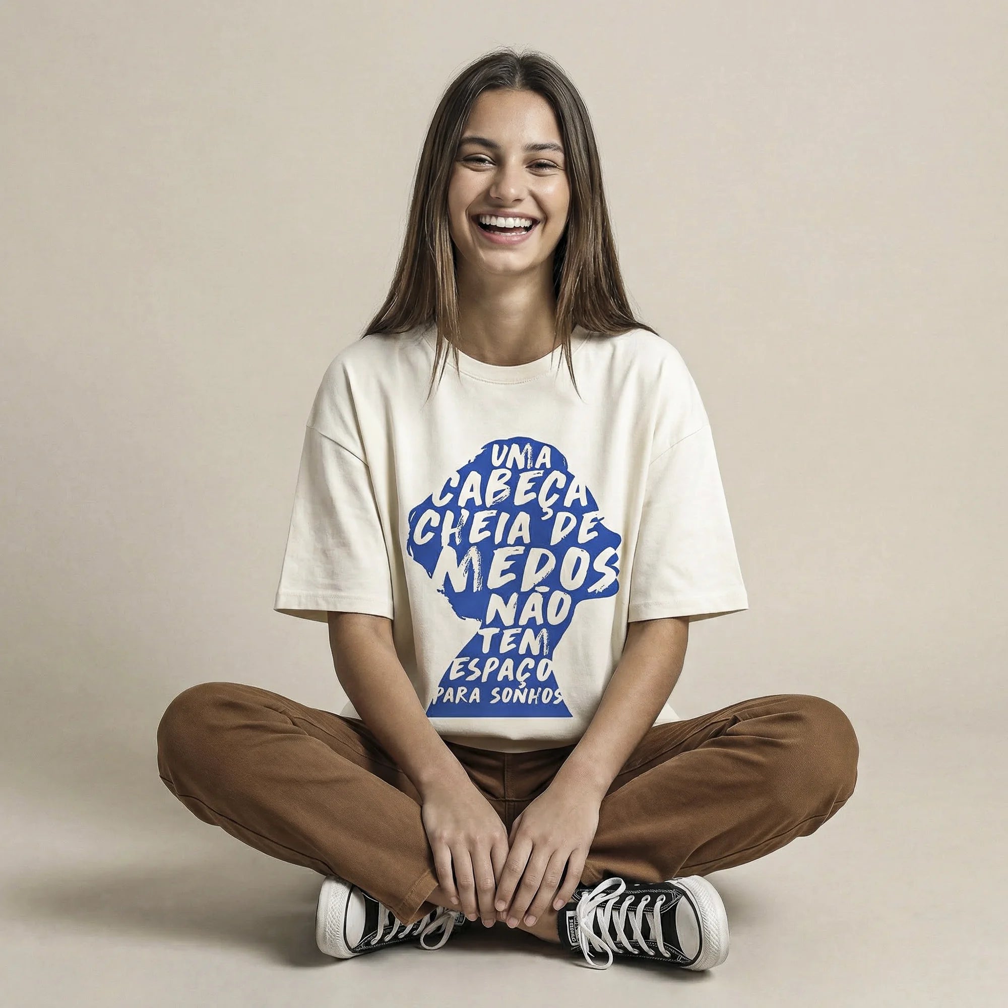 Camiseta Oversized cabecamedos Feminina Off-White
