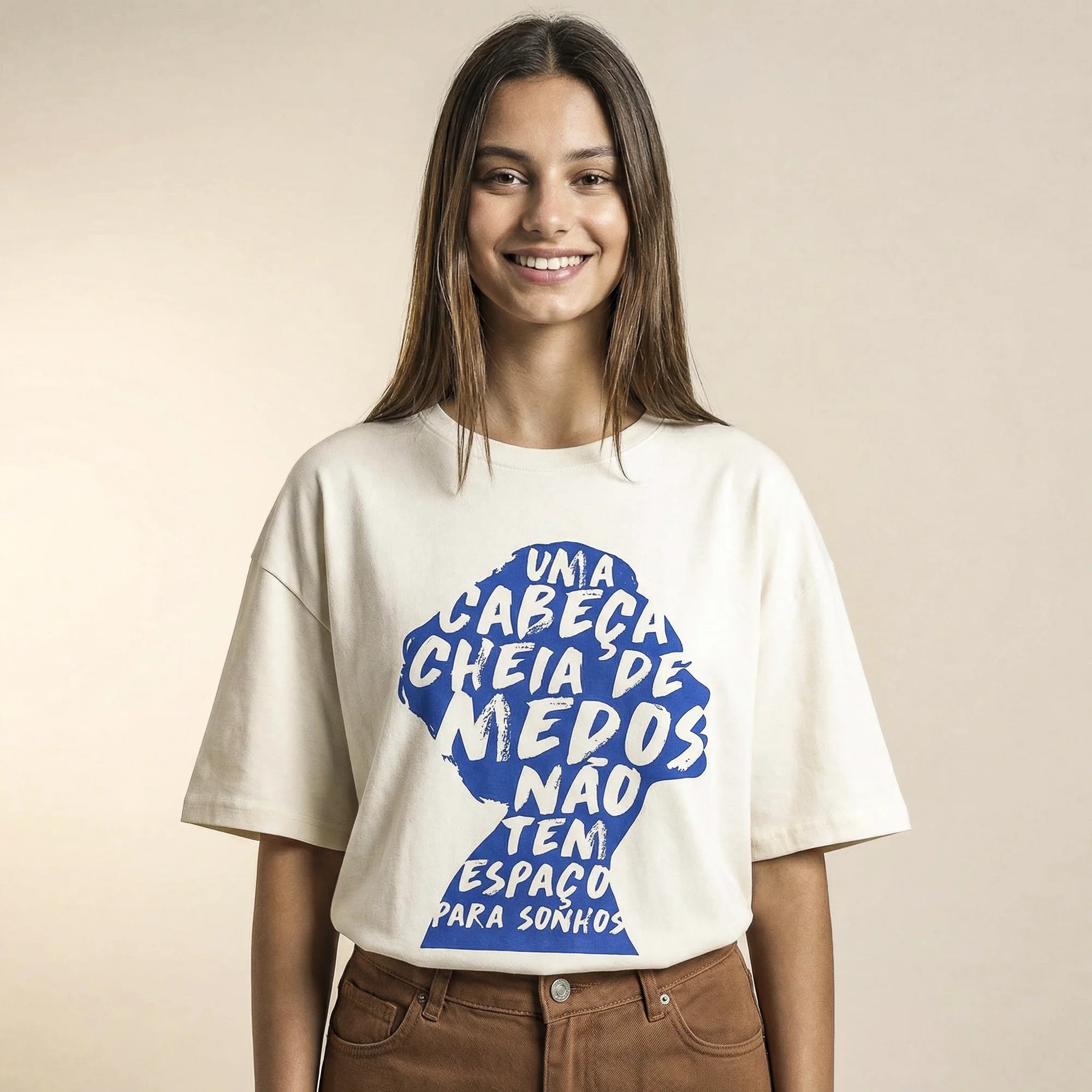 Camiseta Oversized cabecamedos Feminina Off-White