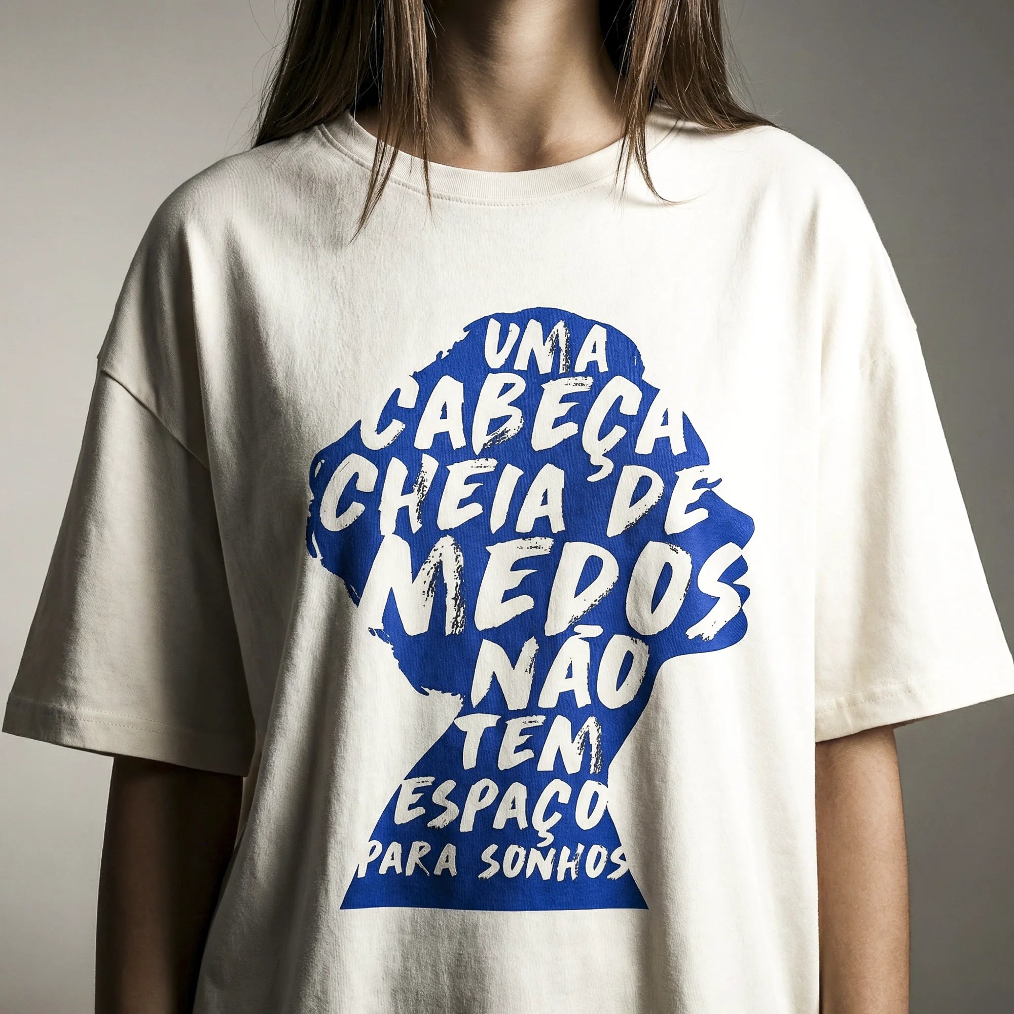 Camiseta Oversized cabecamedos Feminina Off-White