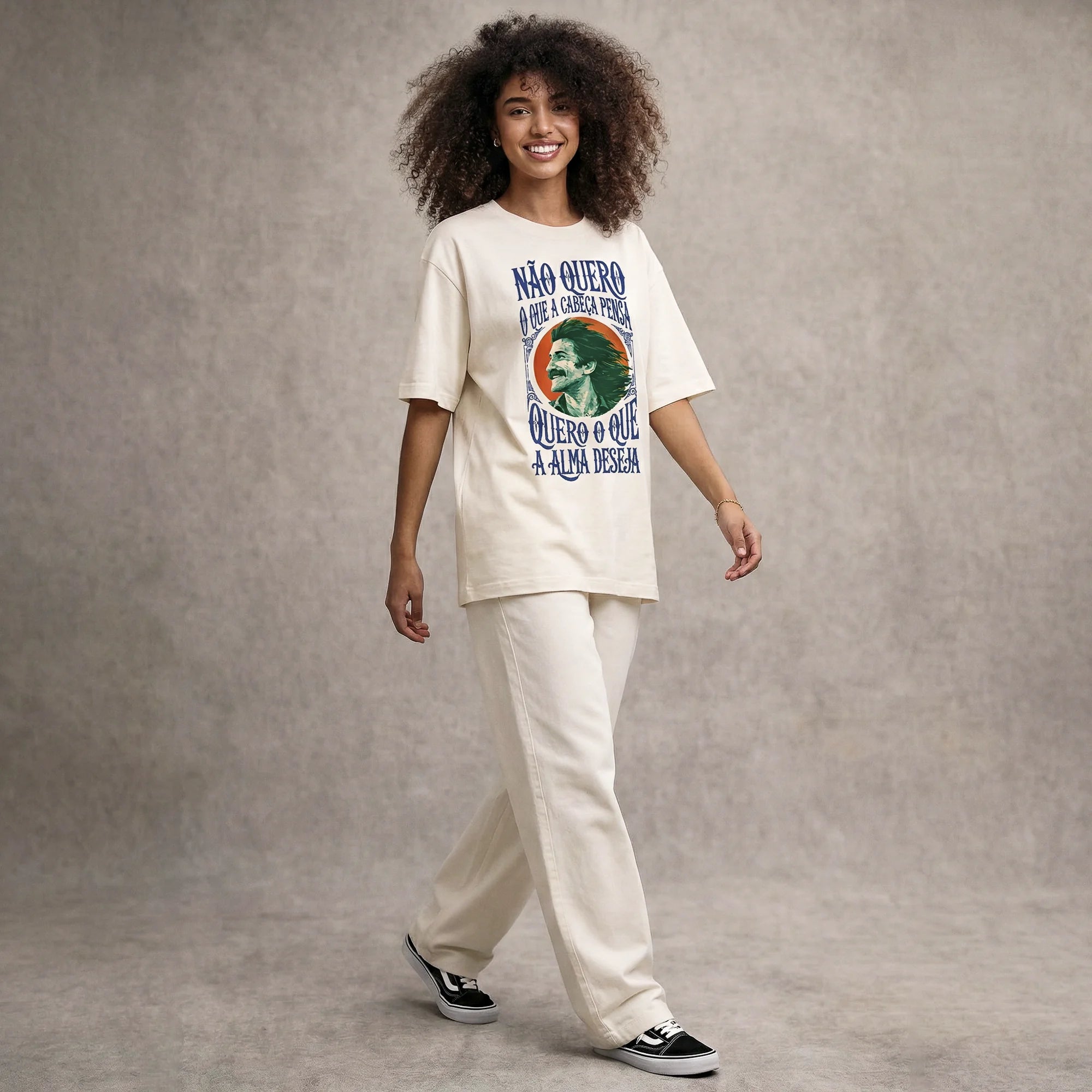 Camiseta Oversized naoquero Feminina Off-White