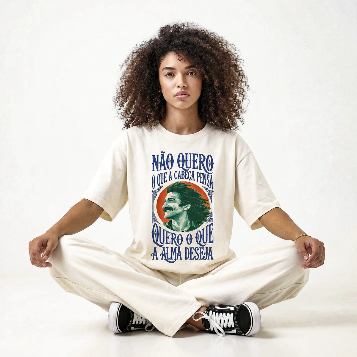 Camiseta Oversized naoquero Feminina Off-White