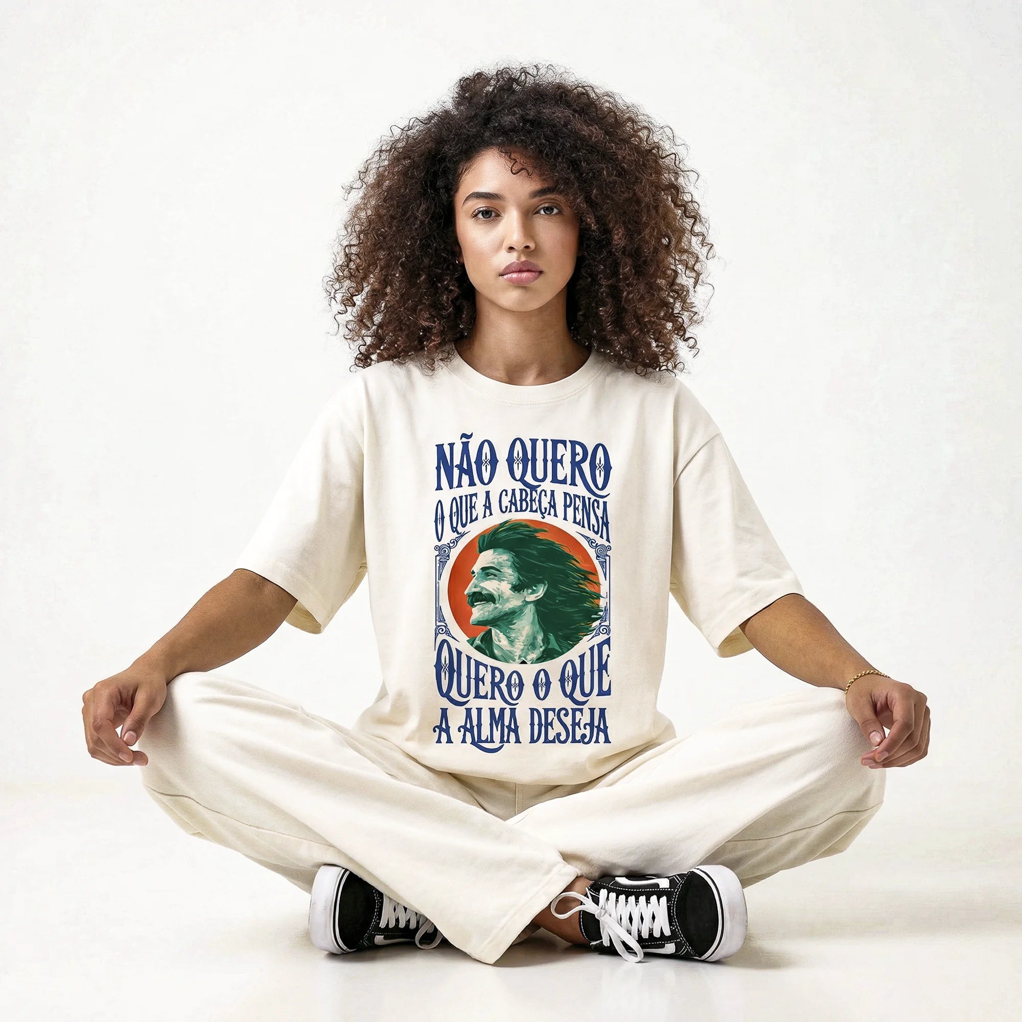 Camiseta Oversized naoquero Feminina Off-White
