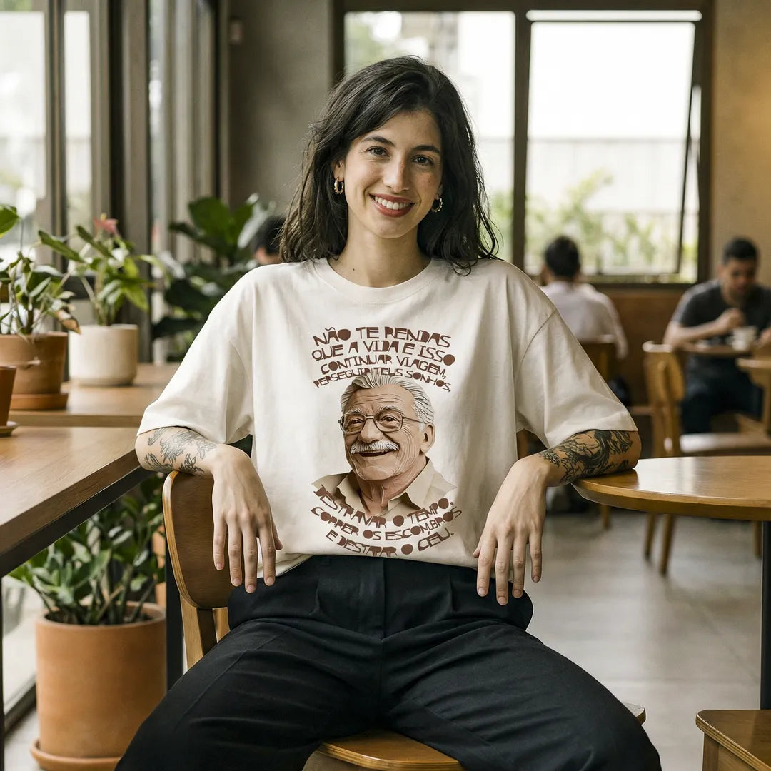 Camiseta Oversized Não Te Rendas Feminina Off-White
