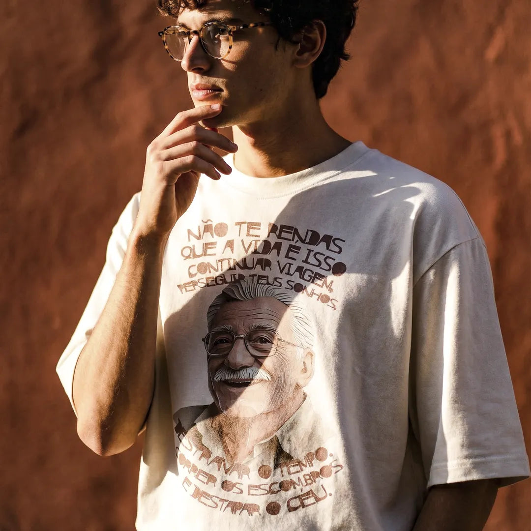 Camiseta Oversized Não Te Rendas Masculina Off-White