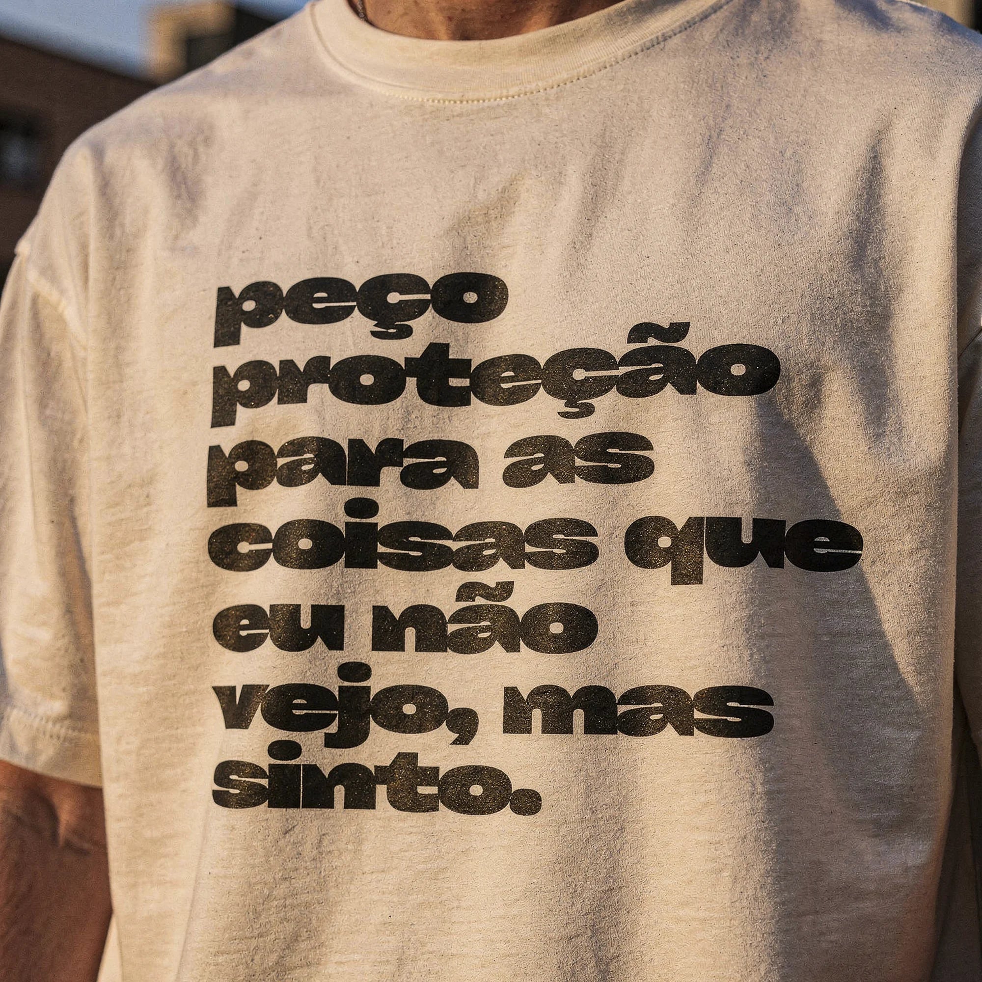 Camiseta Oversized pecoprotecao Masculina Off-White