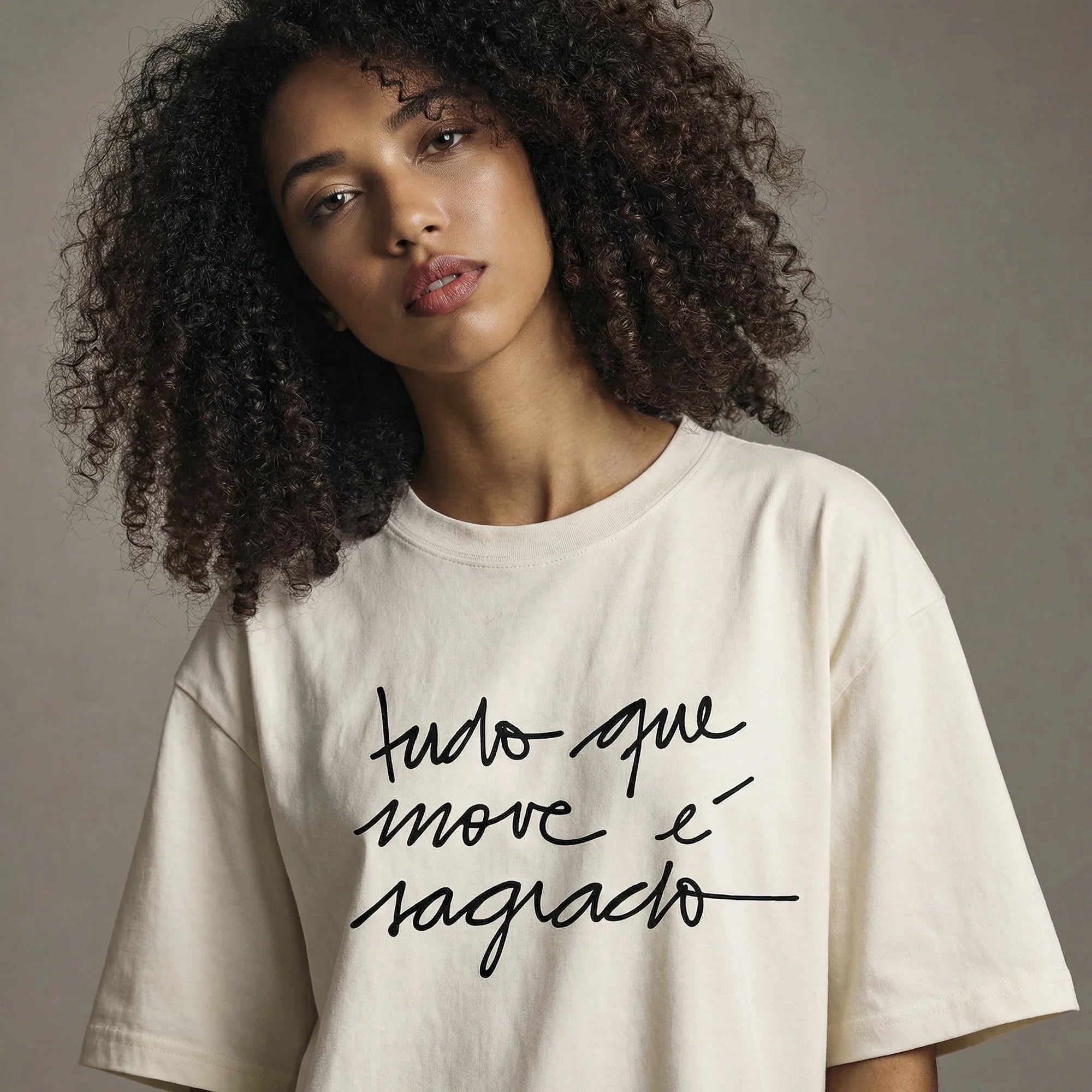 Camiseta Oversized tudomove Feminina Off-White