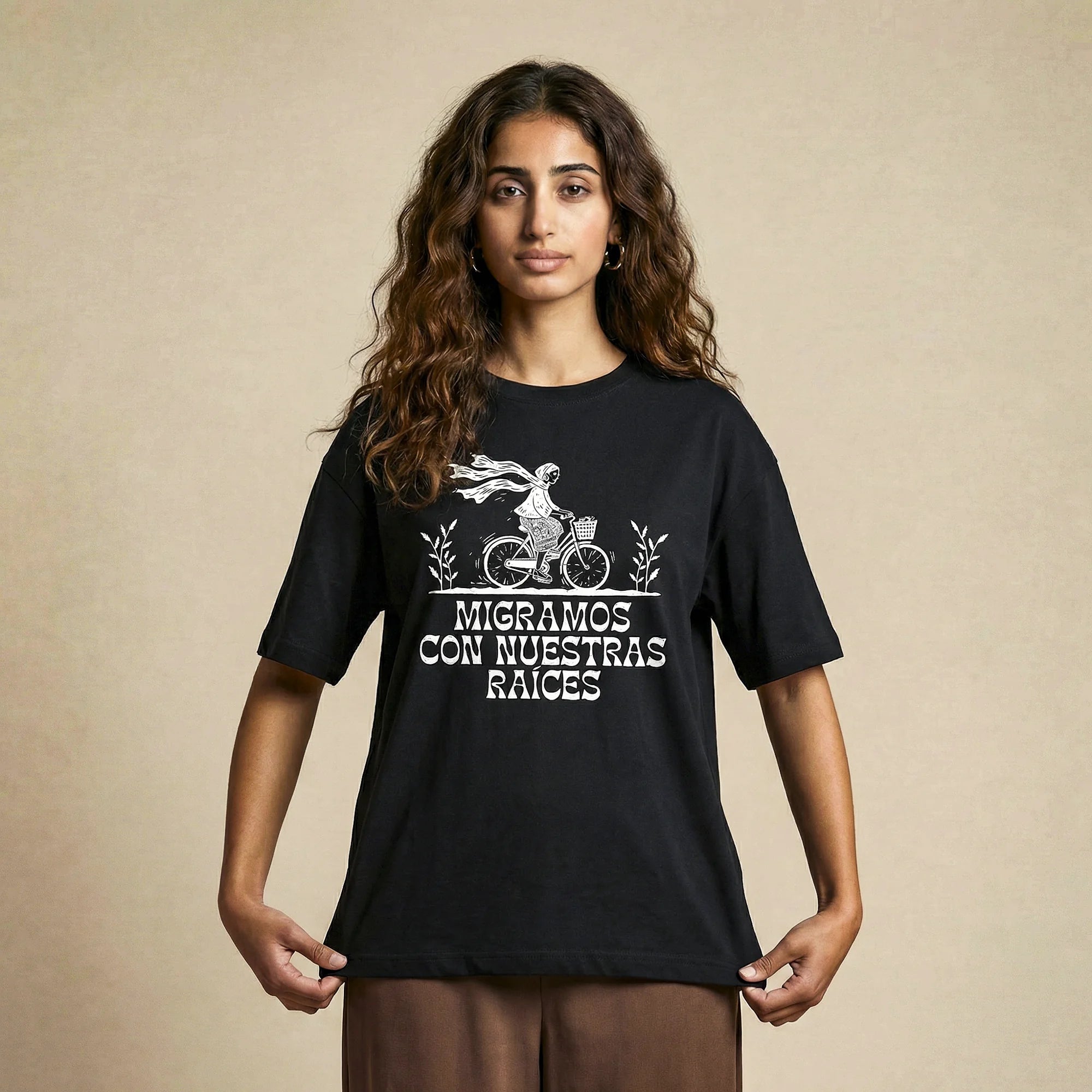 Camiseta Oversized unknown Feminina Preto