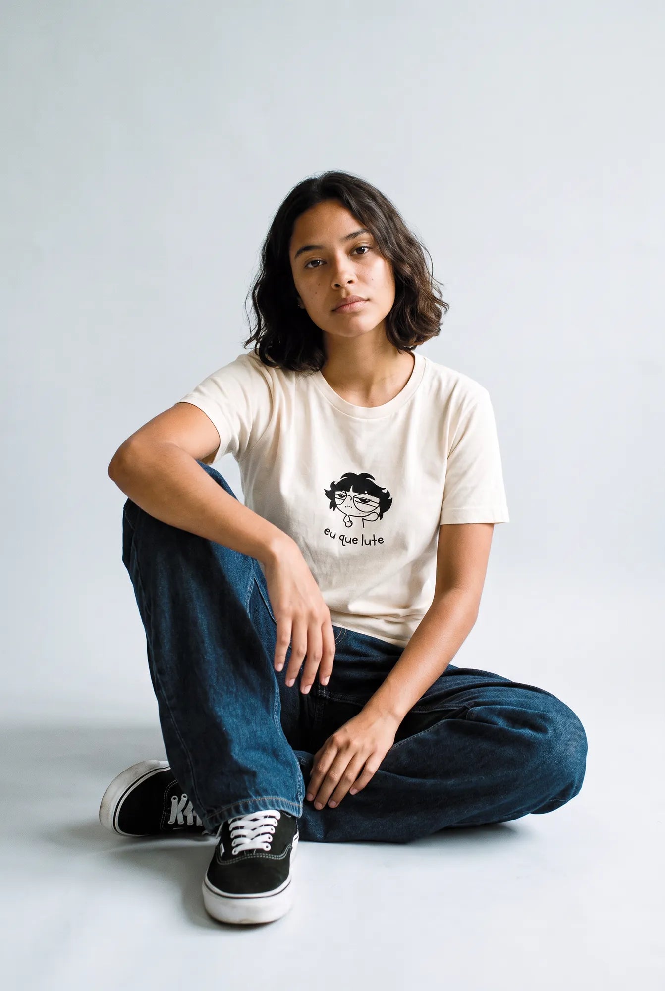 Camiseta Básica Eu Que Lute Feminina Off-White