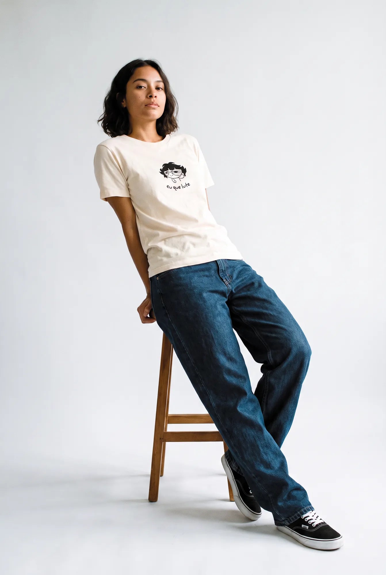 Camiseta Básica Eu Que Lute Feminina Off-White