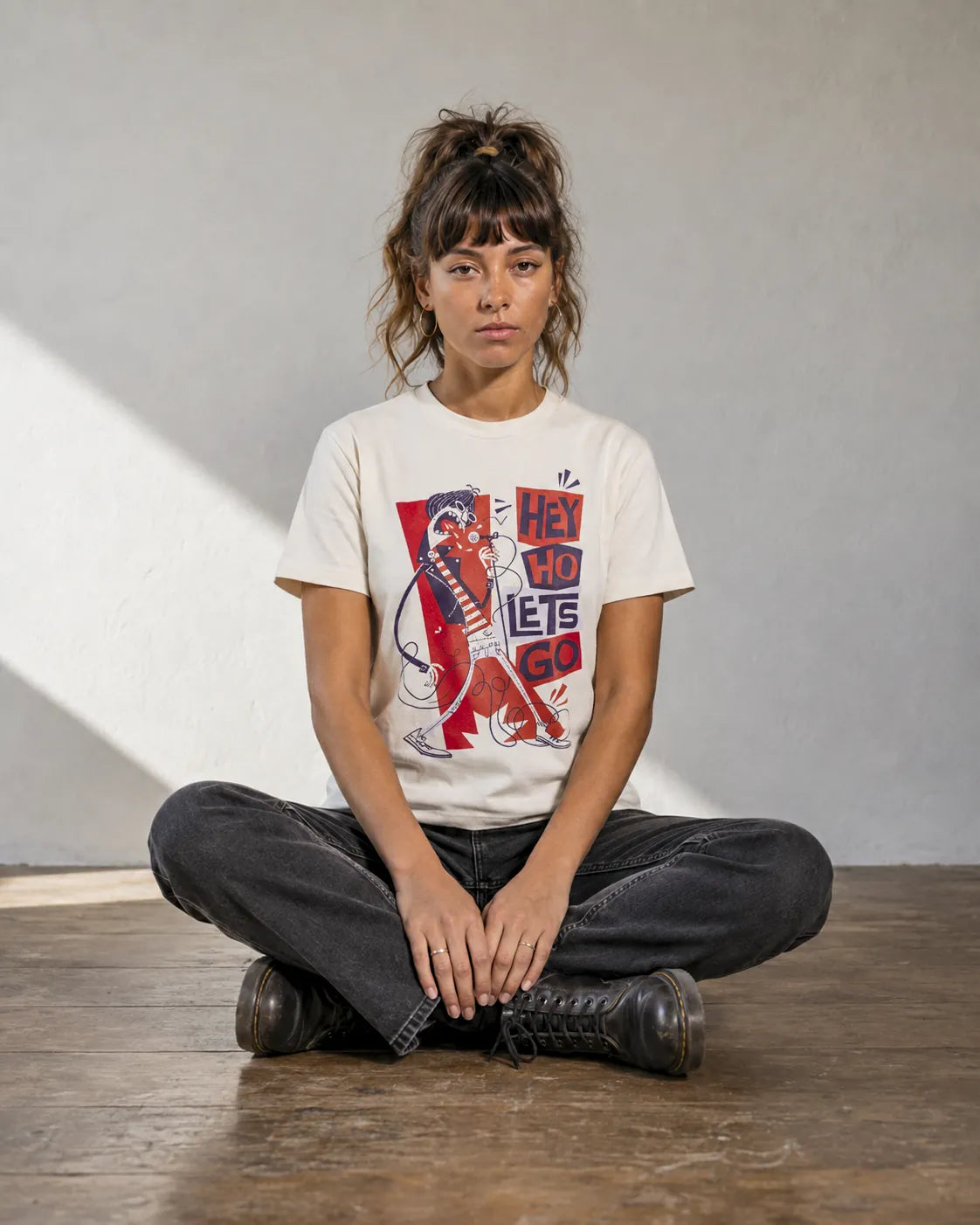 Camiseta Básica Hey Ho Let's Go Feminina Off-White