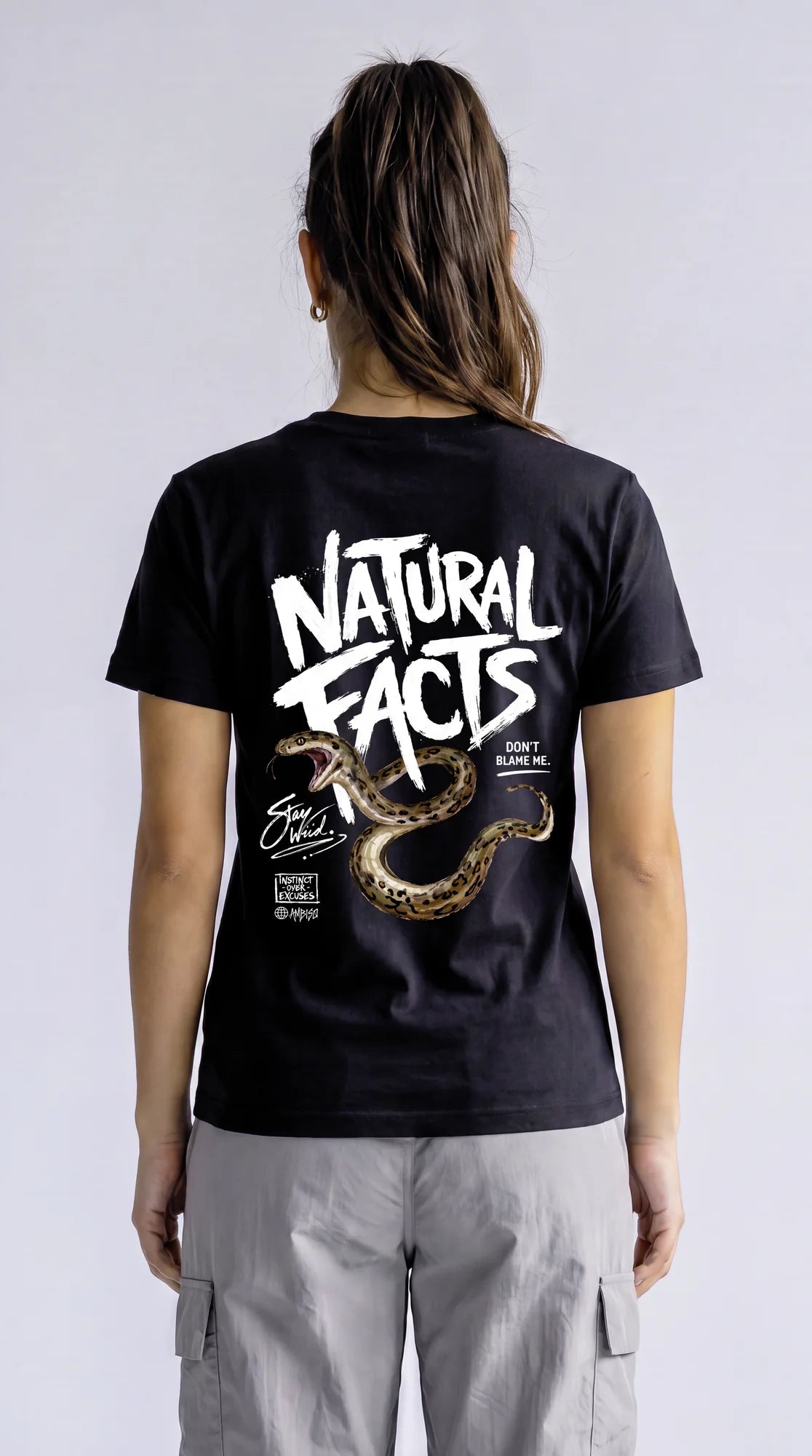 Camiseta Básica Natural Facts Feminina Preto