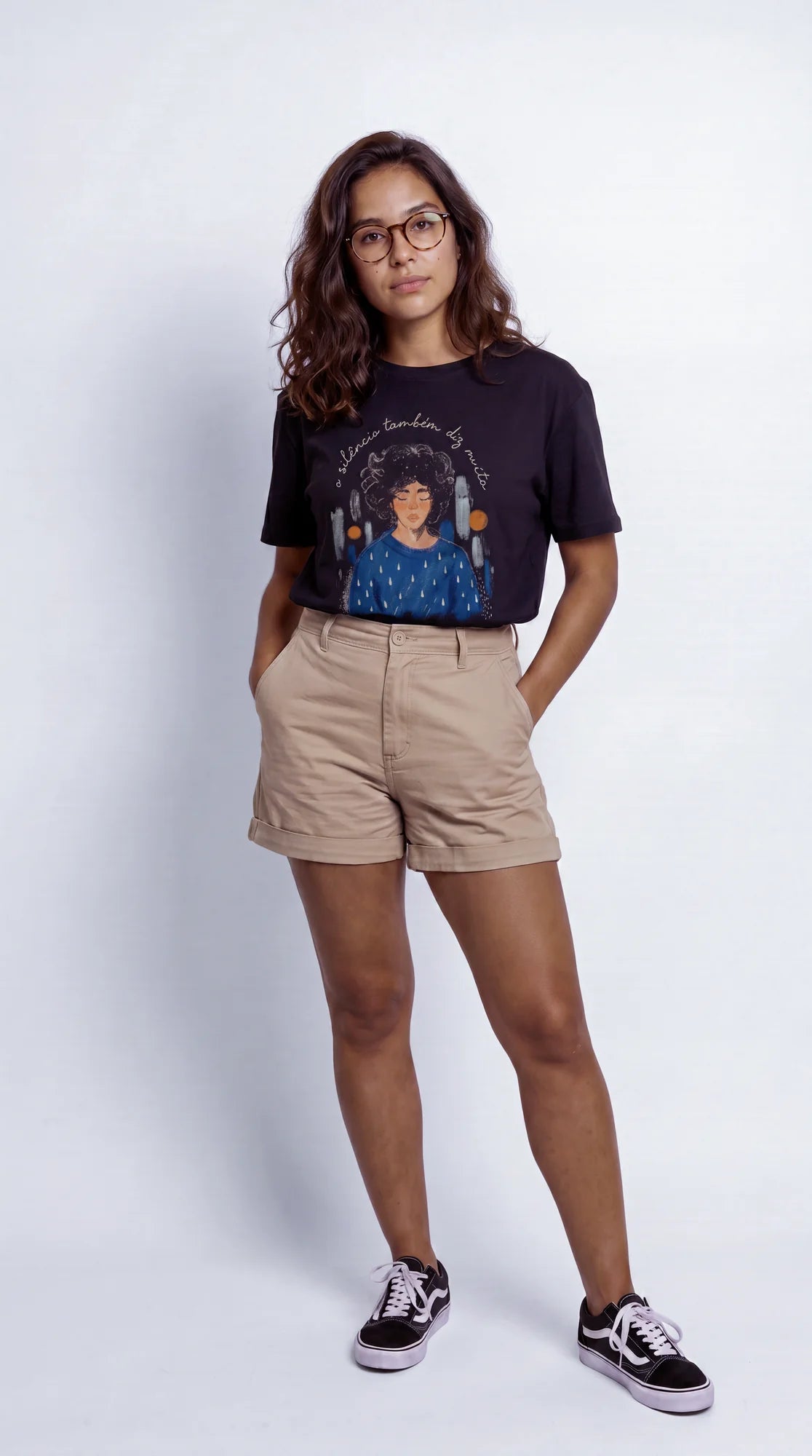 Camiseta Básica O Silêncio Também Diz Muito - Feminina