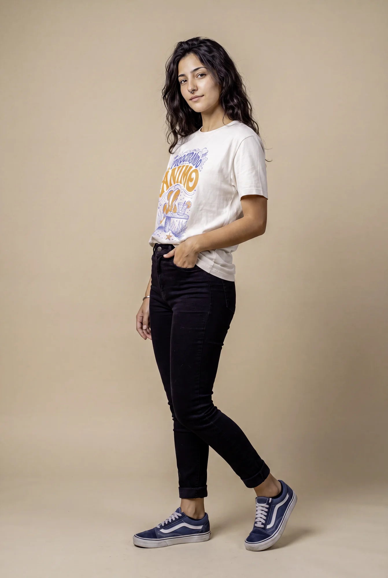 Camiseta Básica Procurando Ânimo - Feminina