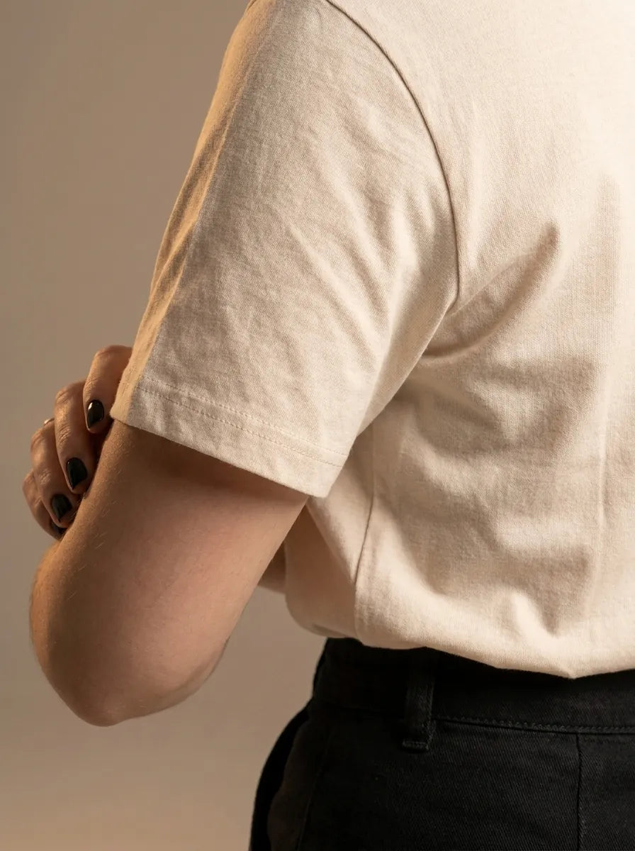 Camiseta Básica Radicalizar Ecologistas, Ecologizar Radicais Feminina Off-White