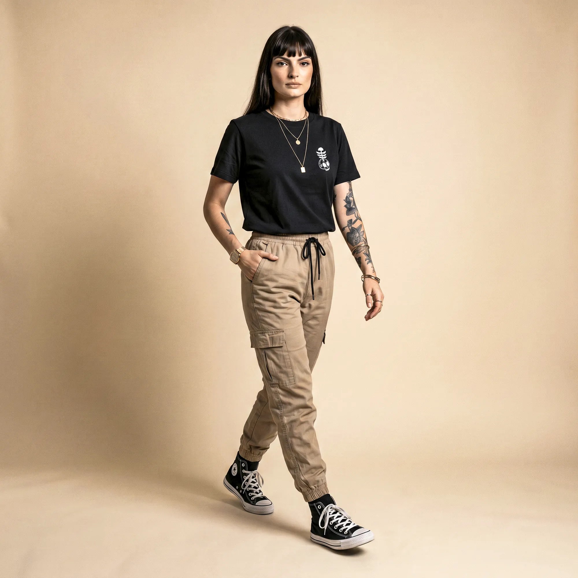 Camiseta Básica Raise Hell Sleep Well Feminina Preto