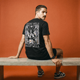 Camiseta Básica Raise Hell Sleep Well - Masculina