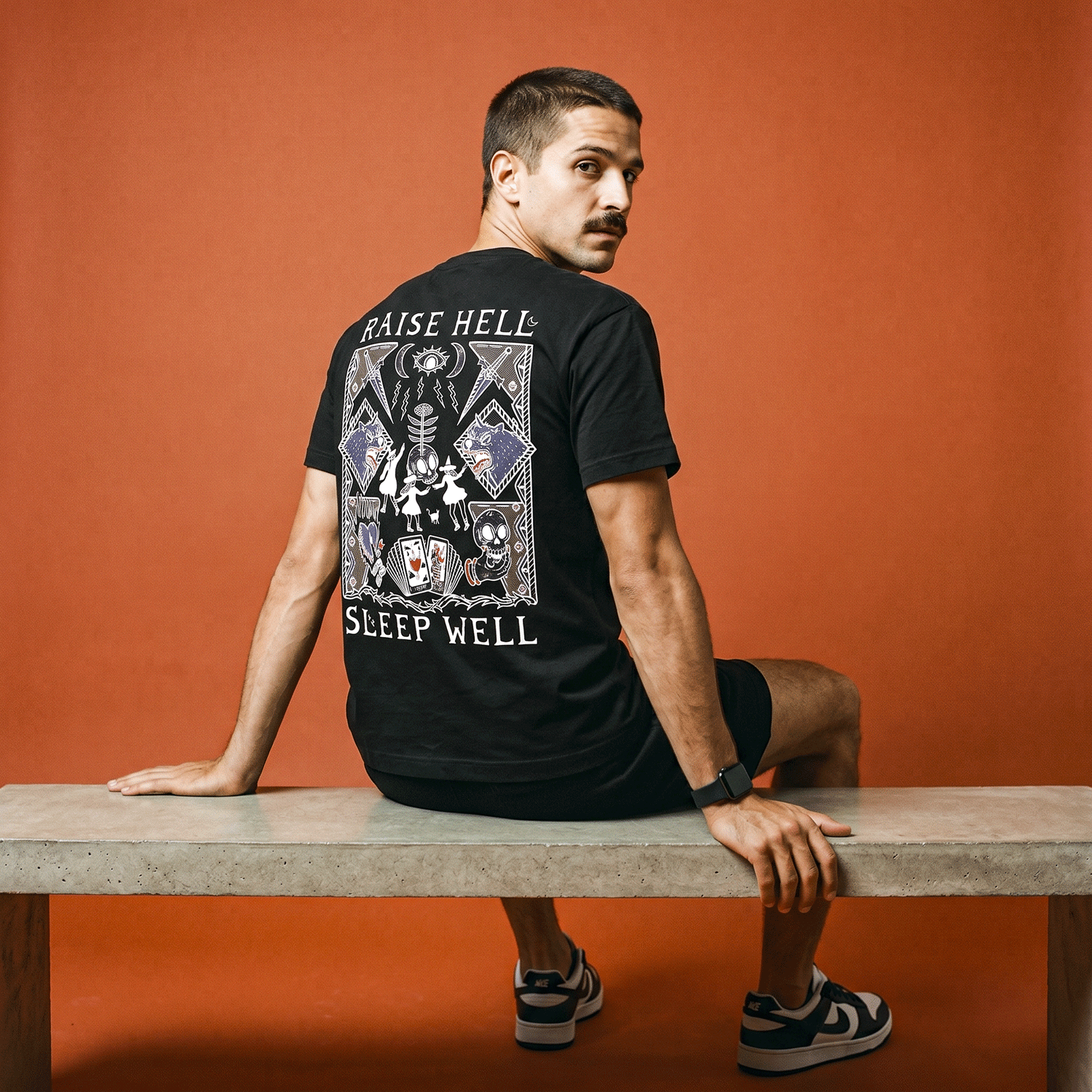 Camiseta Básica Raise Hell Sleep Well - Masculina