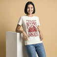 Camiseta Básica Vivemos no Capitalismo Feminina Off-White