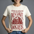 Camiseta Básica Vivemos no Capitalismo Feminina Off-White