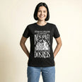 Camiseta Básica Vivemos no Capitalismo Feminina Preto