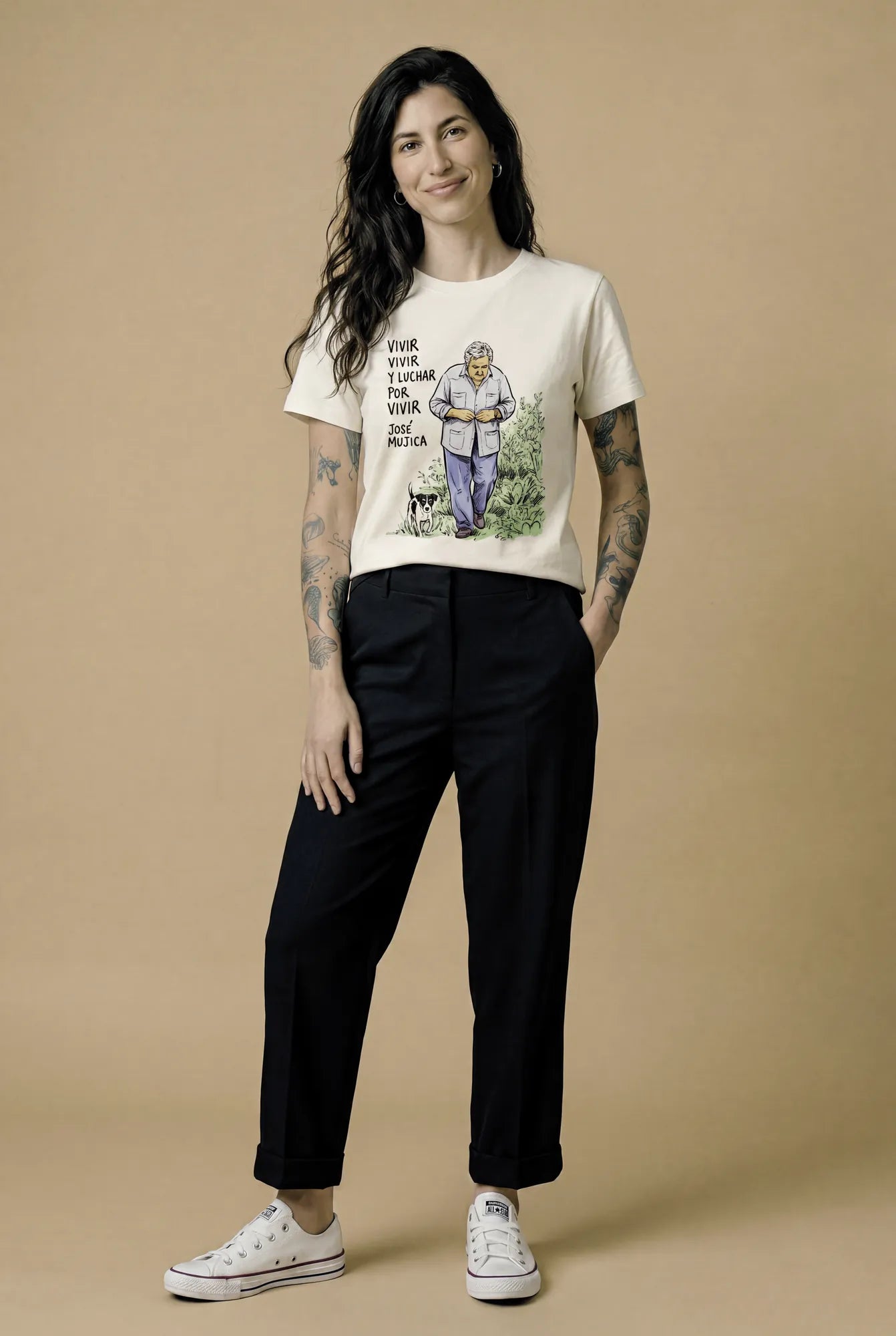 Camiseta Básica Vivir y Luchar por Vivir Feminina Off-White