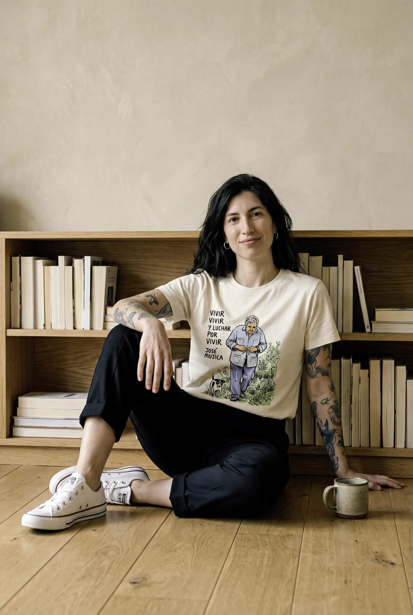 Camiseta Básica Vivir y Luchar por Vivir Feminina Off-White