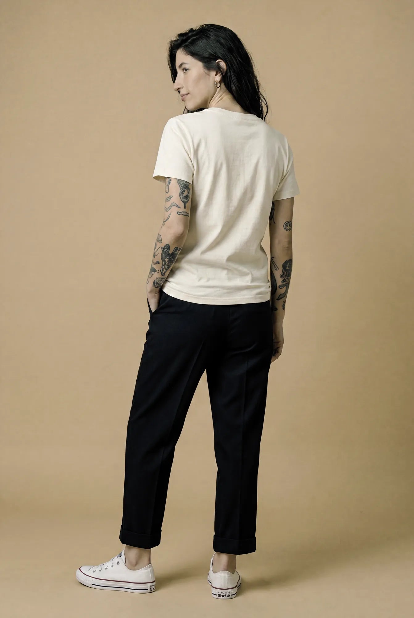Camiseta Básica Vivir y Luchar por Vivir Feminina Off-White