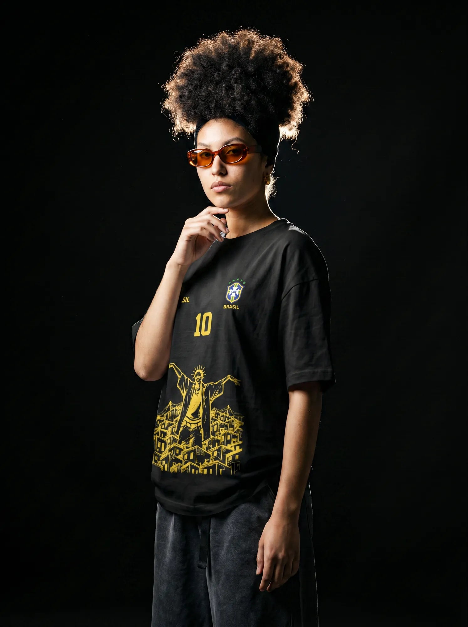 Camiseta Oversized 10 da Favela Sabotage Feminina Preto