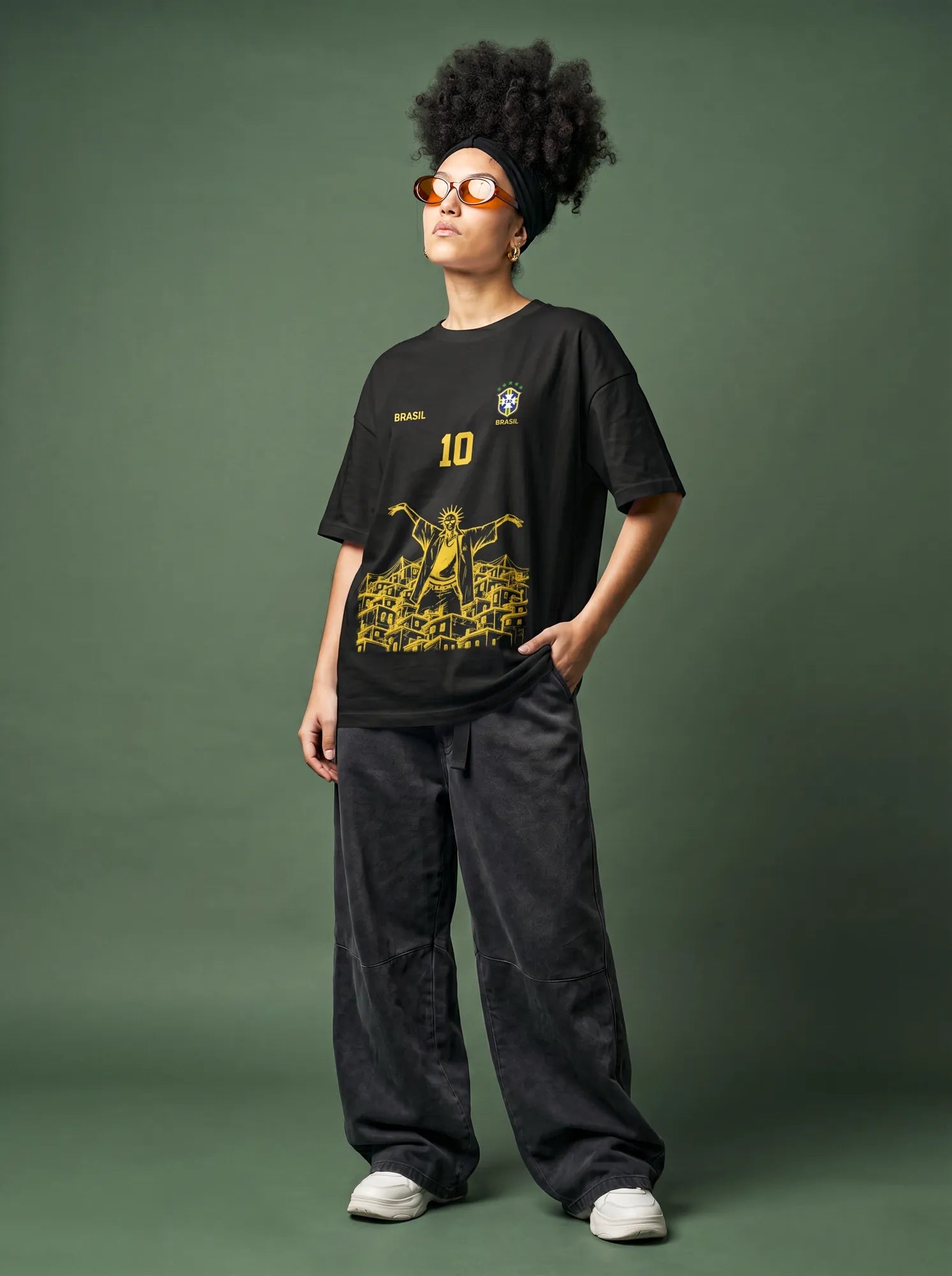 Camiseta Oversized 10 da Favela Sabotage Feminina Preto