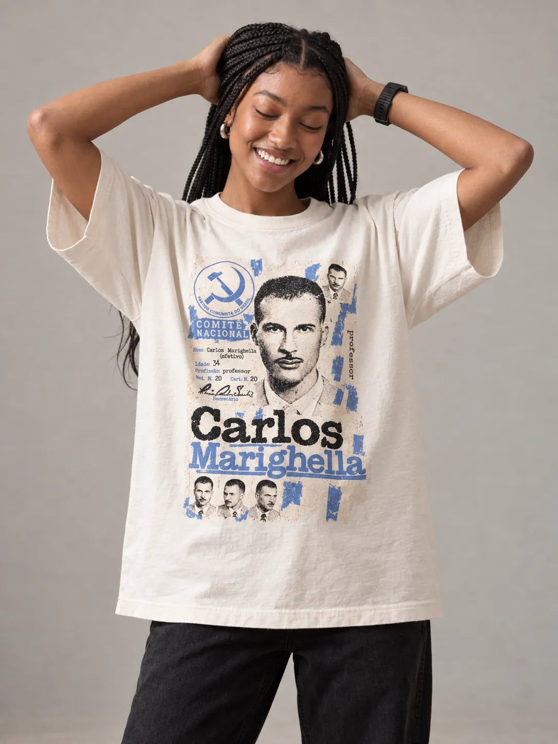 Camiseta Oversized Carlos Marighella Feminina Off-White