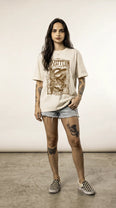 Camiseta Oversized Celestial Transmission London 1975 Feminina