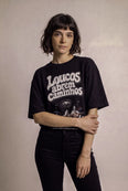 Camiseta Oversized Loucos Abrem Caminhos Feminina Preto