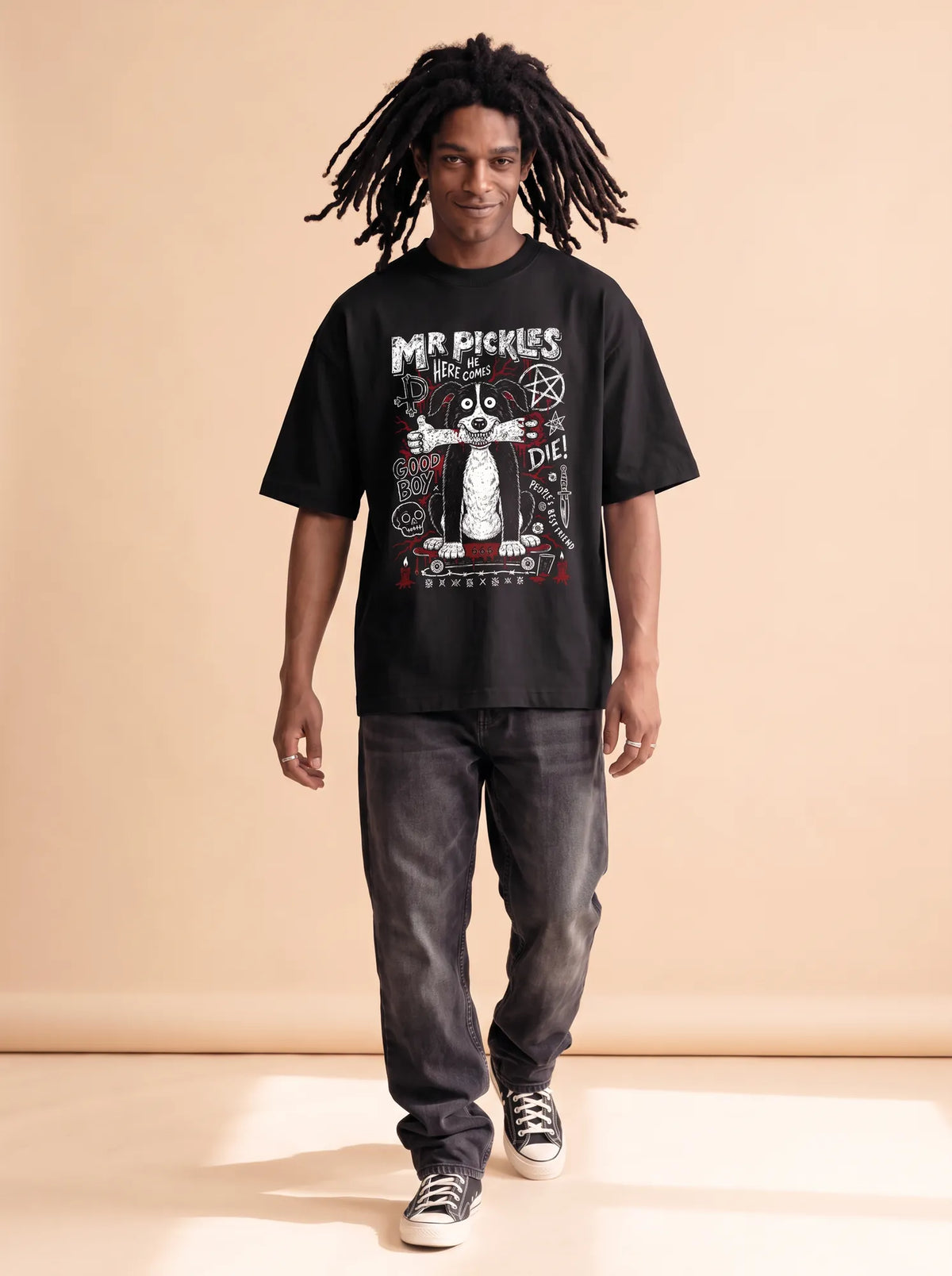 Camiseta Oversized Mr. Pickles Masculina Preto