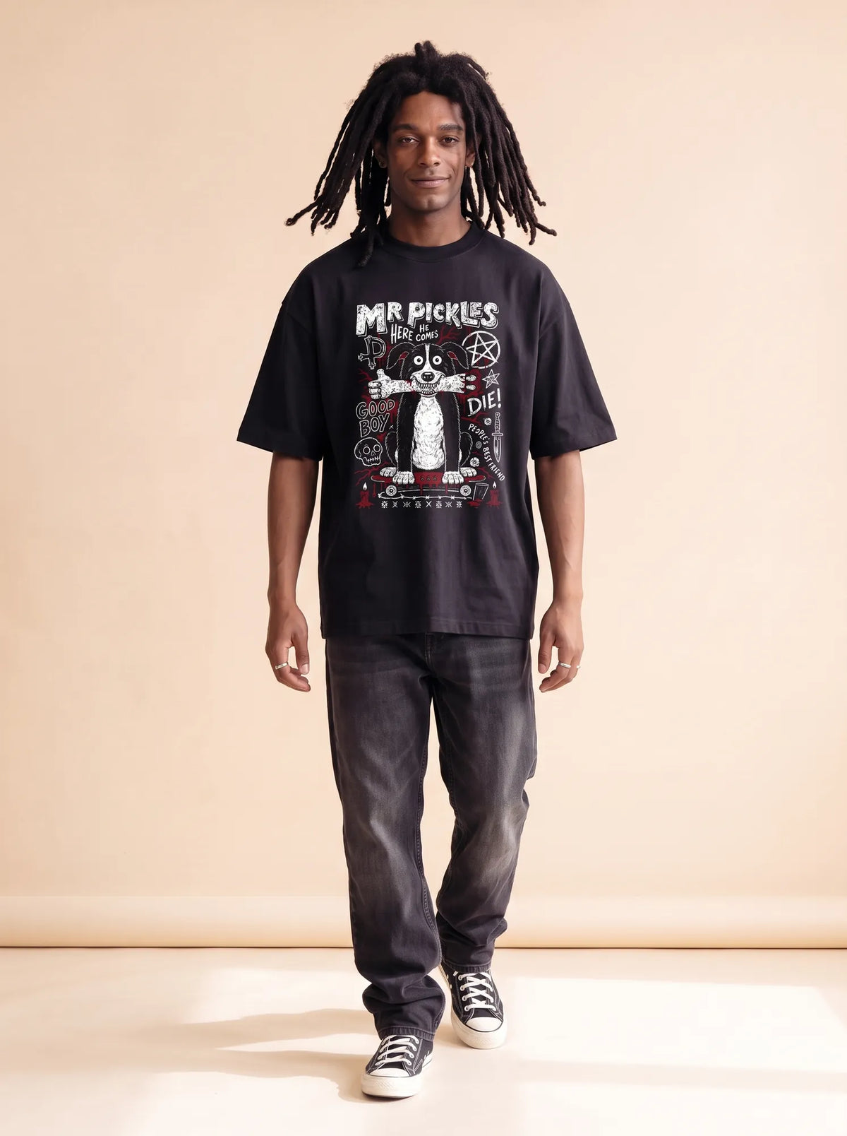 Camiseta Oversized Mr. Pickles Masculina Preto