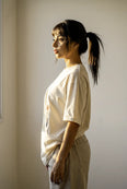 Camiseta Oversized O Silêncio Também Diz Muito Feminina Off-White