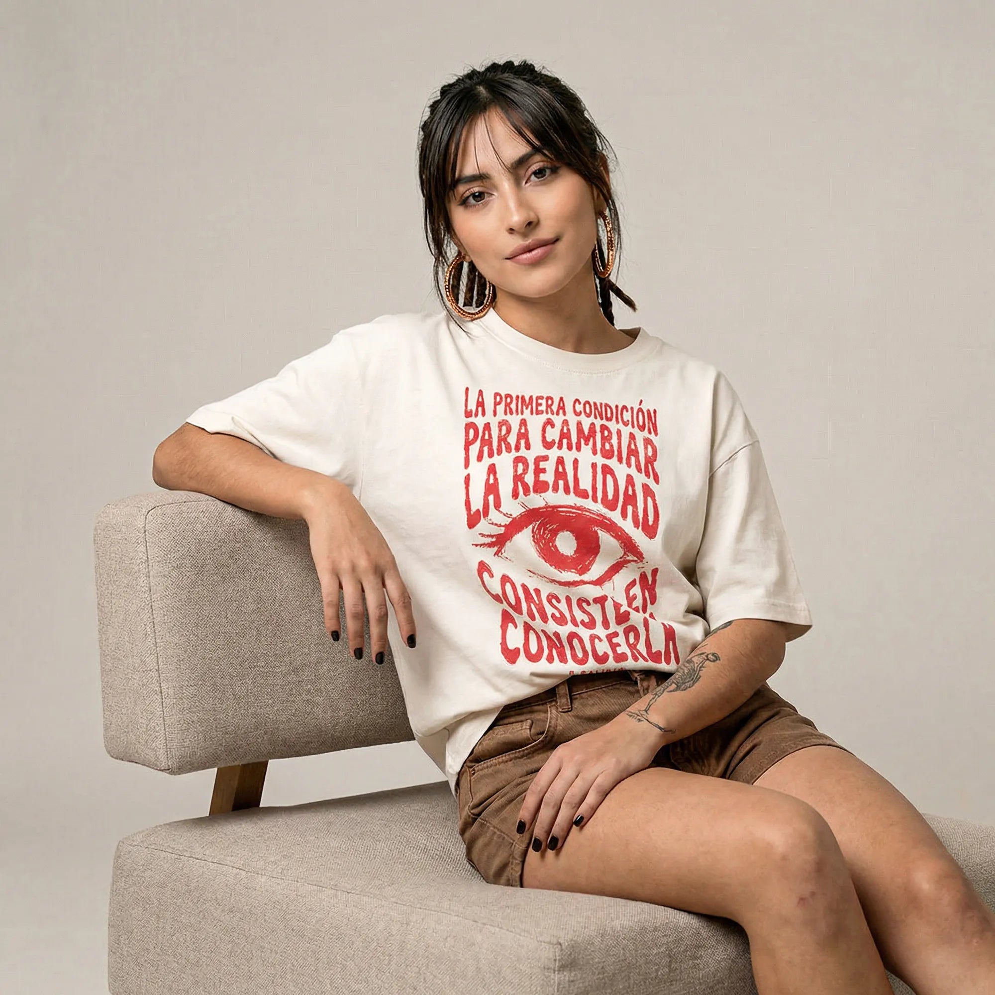 Camiseta Oversized Para Cambiar la Realidad Feminina Off-White