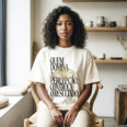 Camiseta Oversized Quem Domina a Percepção, Controla o Resultado Feminina Off-White