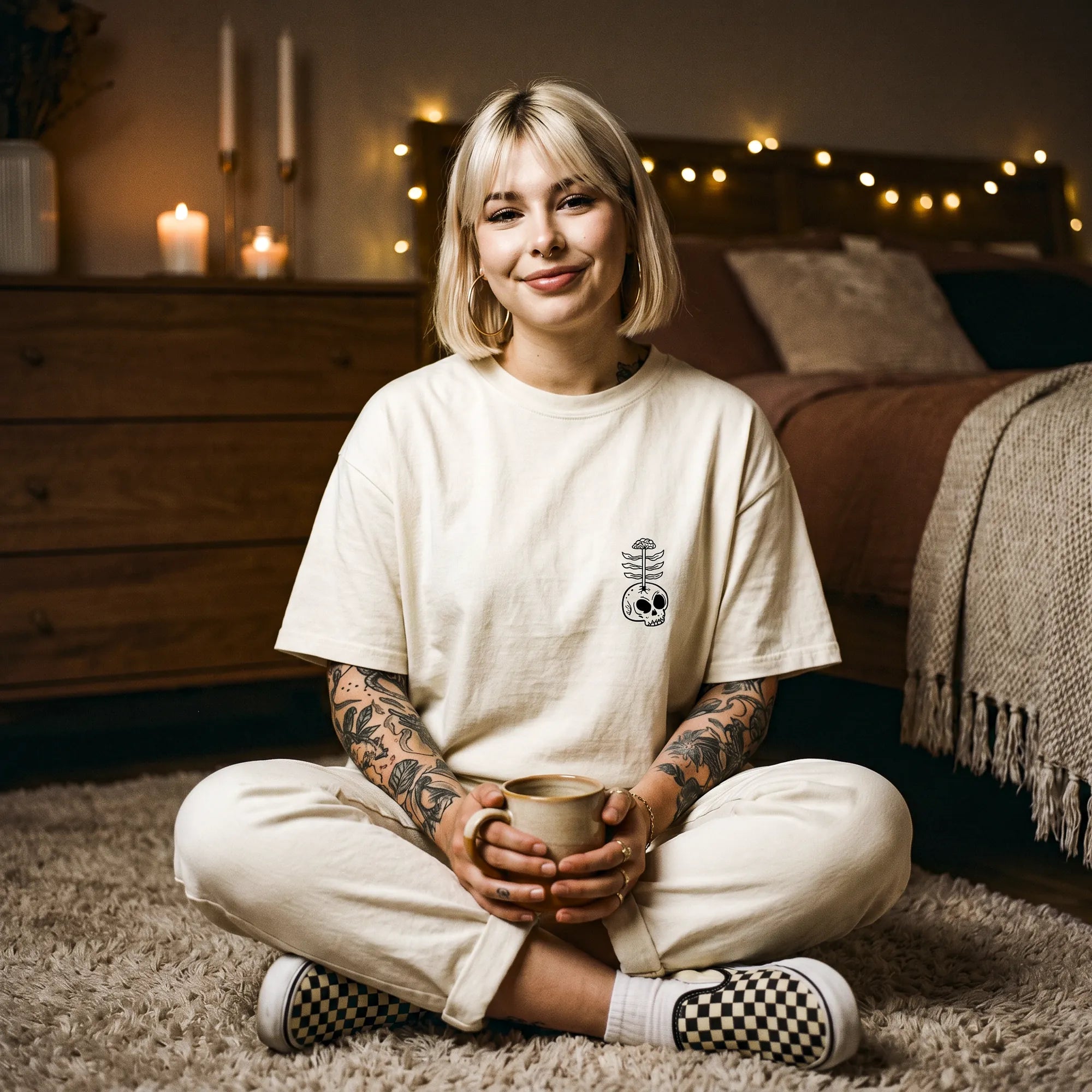 Camiseta Oversized Raise Hell Sleep Well Feminina Off-White