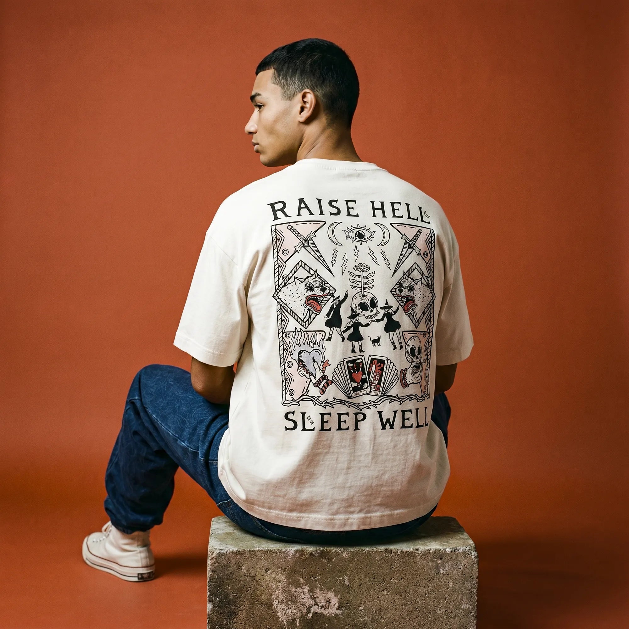 Camiseta Oversized Raise Hell Sleep Well Masculina Off-White