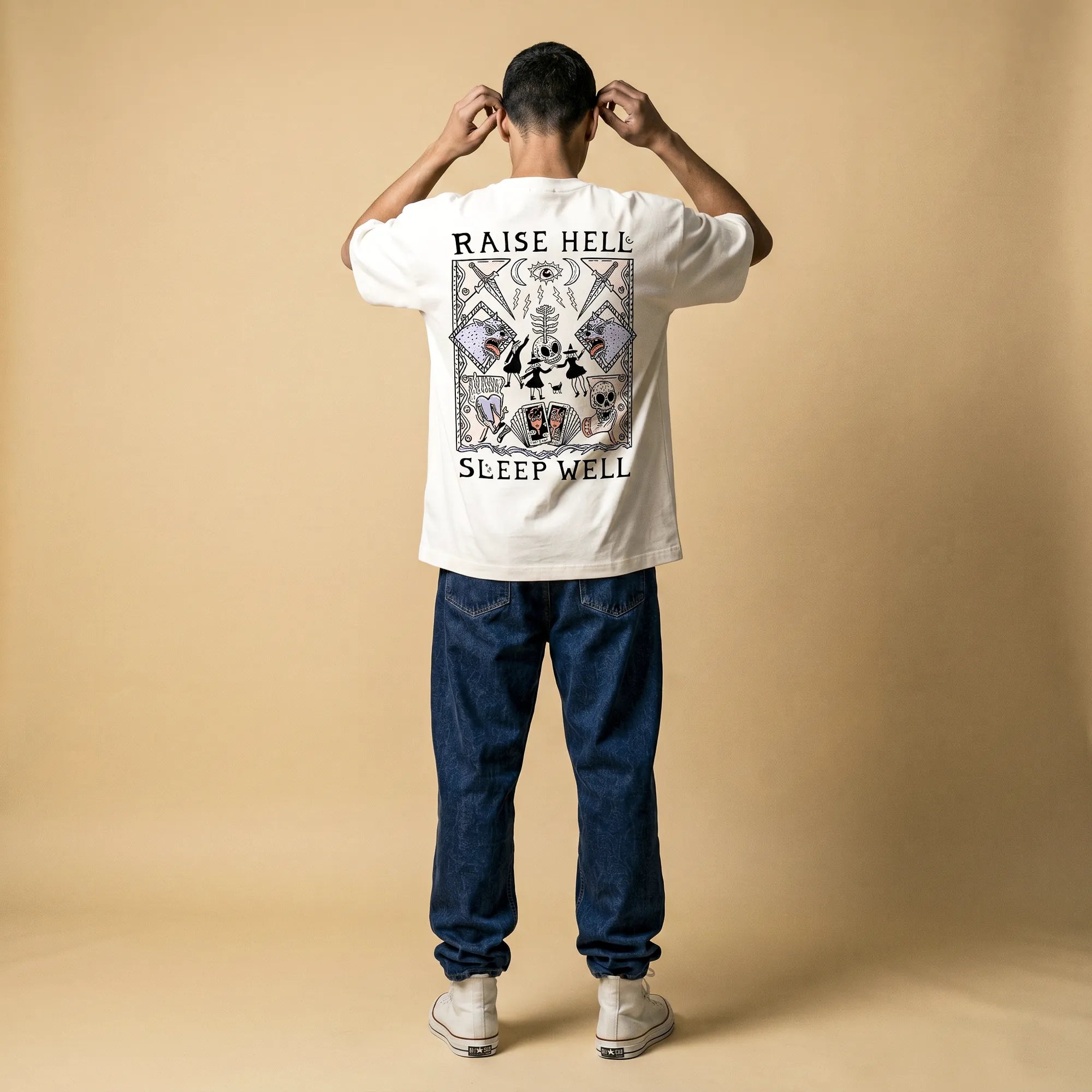 Camiseta Oversized Raise Hell Sleep Well Masculina Off-White