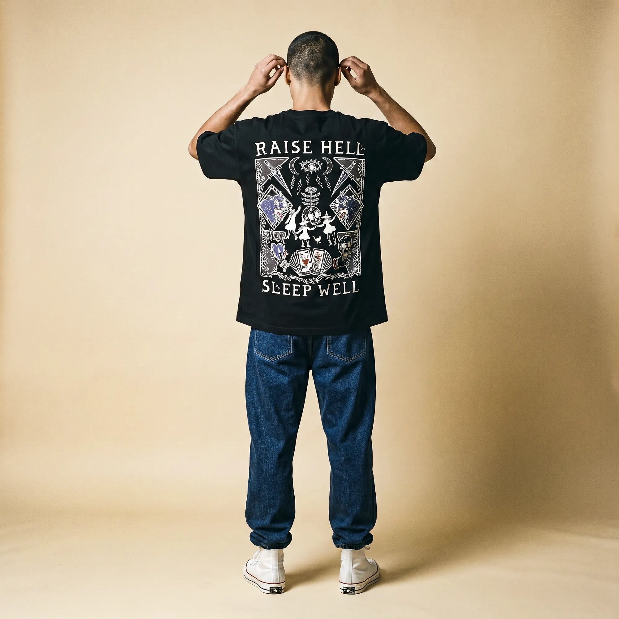 Camiseta Oversized Raise Hell Sleep Well Masculina Preto