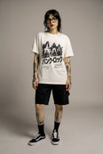 Camiseta Oversized Ramones Feminina Off-White