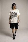 Camiseta Oversized Ramones Feminina Off-White