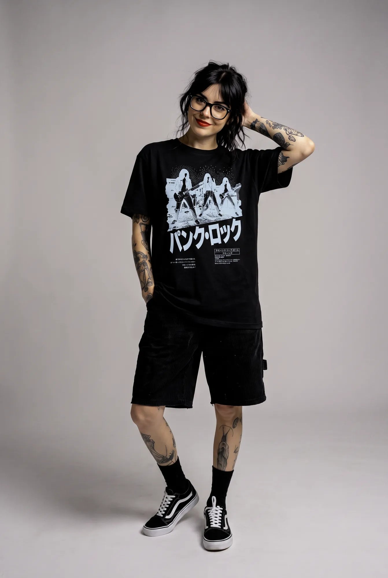 Camiseta Oversized Ramones Feminina Preto