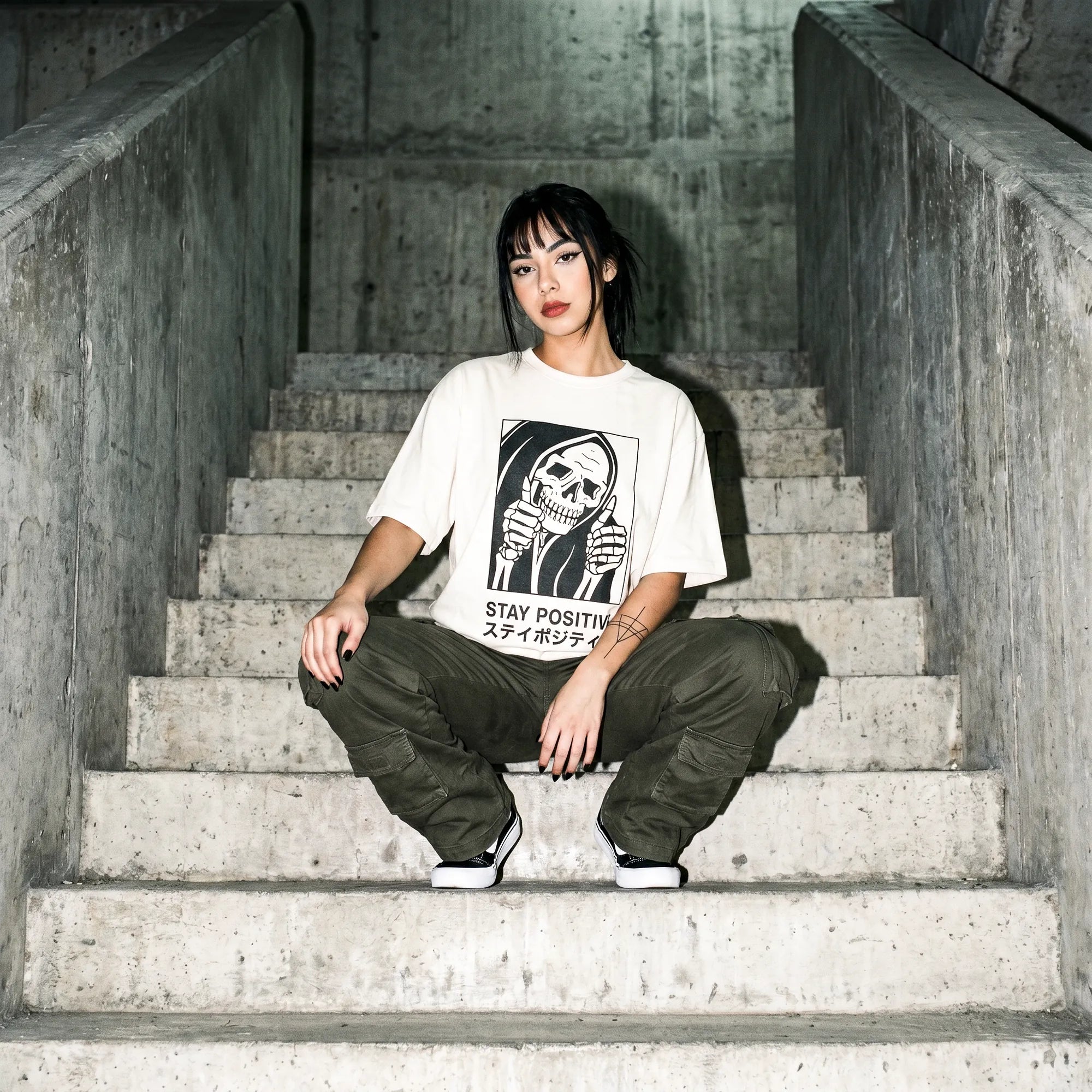 Camiseta Oversized Stay Positive Feminina Off-White
