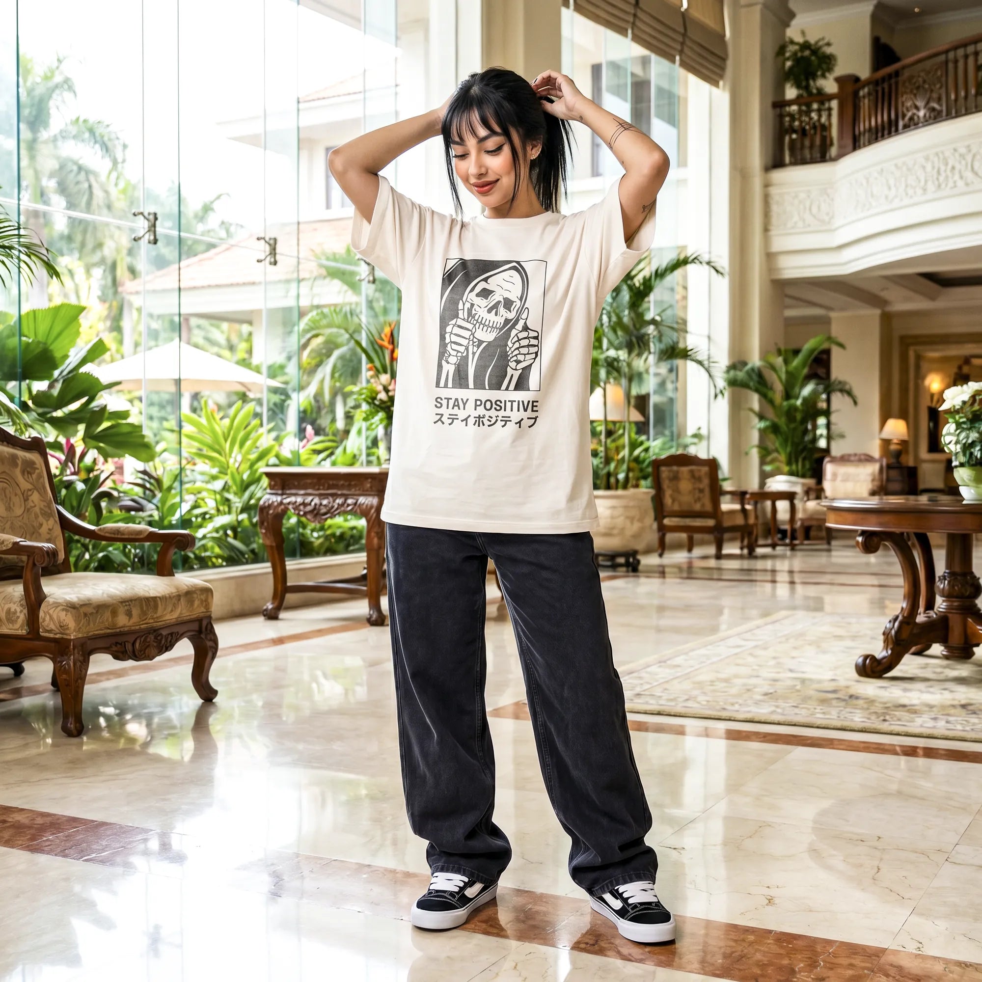 Camiseta Oversized Stay Positive Feminina Off-White