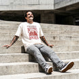 Camiseta Oversized Vivemos no Capitalismo Masculina Off-White