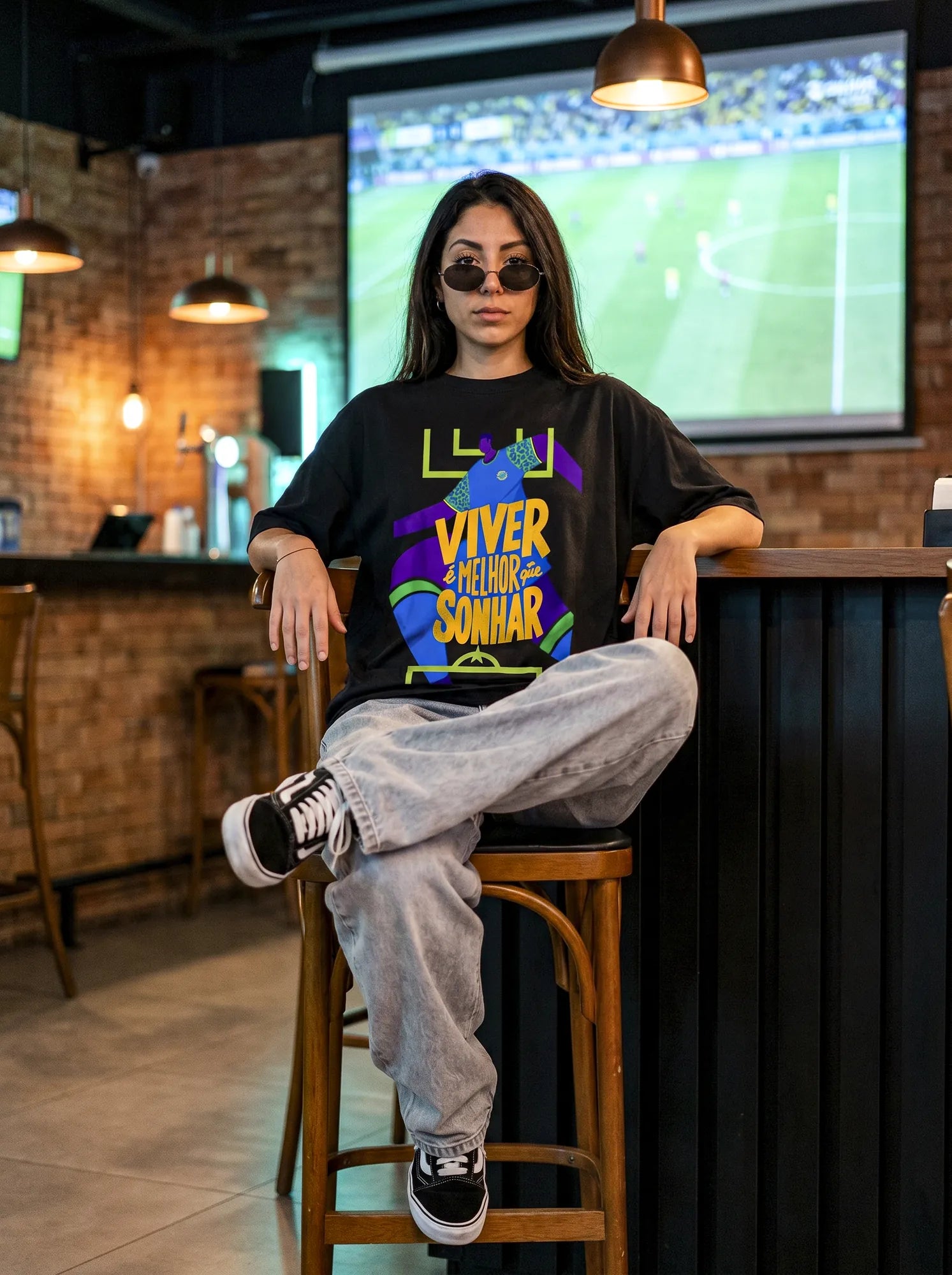 Camiseta Oversized Viver é melhor que sonhar Feminina Preto